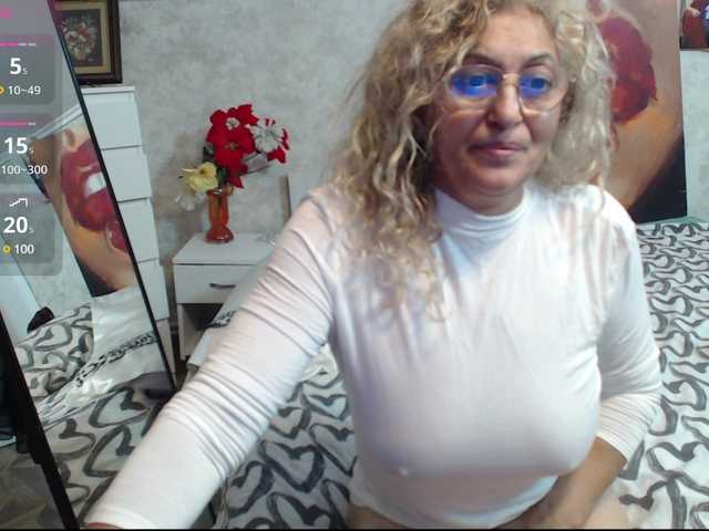 Nuotraukos ladydy4u ,, 30 tit,, 50 ass ,,10 feet ,,20 c2c ,, 500 naked ,, 1000 squirt ,, 2000 anal,, ,blow1job,,20