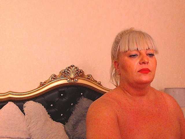 Transliacijos ekrano nuotraukos LadyMelanieBBW