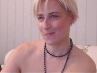 Nuotraukos LadyyMurena Hello guys!Show tits here for 30 tok,hairy pink pussy for 50,all naked -90,hot show in pvt or in group or in pvt