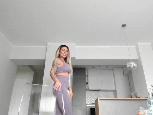 Transliacijos ekrano nuotraukos LaranyaHot