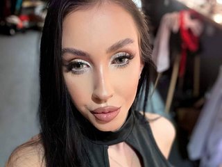 Erotinis vaizdo pokalbis LaraSLR