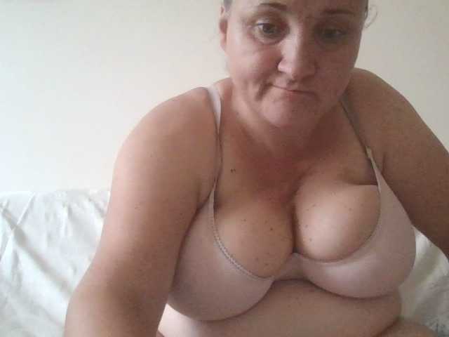 Nuotraukos LaraXXX33 Today my bigg boobs are just 10 tok -if u want see more i have menu