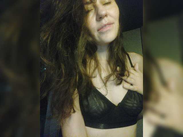 Transliacijos ekrano nuotraukos Larianna