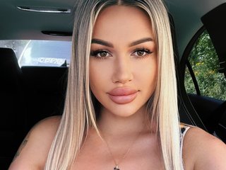 Erotinis vaizdo pokalbis LeraDXB