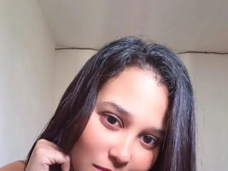 Erotinis vaizdo pokalbis Larissa-montenegro