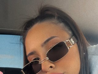 Erotinis vaizdo pokalbis LarynBlackCat