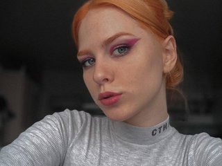 Erotinis vaizdo pokalbis Lasly-Fox