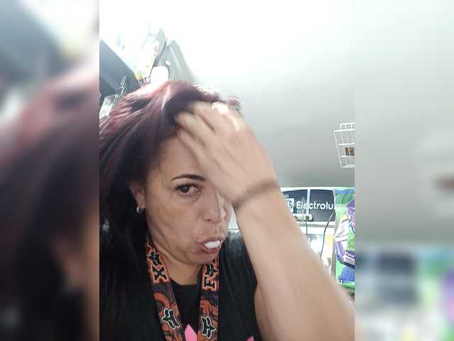 Transliacijos ekrano nuotraukos chicafresita