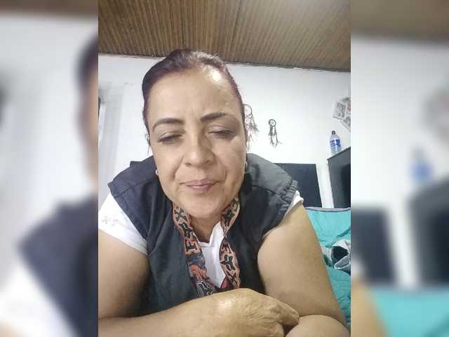 Transliacijos ekrano nuotraukos chicafresita