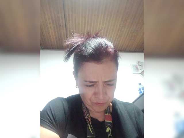Transliacijos ekrano nuotraukos chicafresita