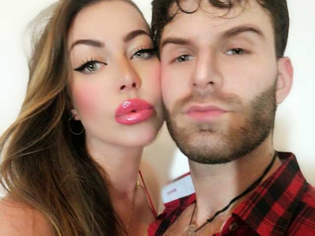 Profilio nuotrauka Latino-Slavic-Couple