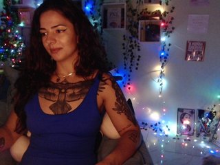 Erotinis vaizdo pokalbis LatinTupi