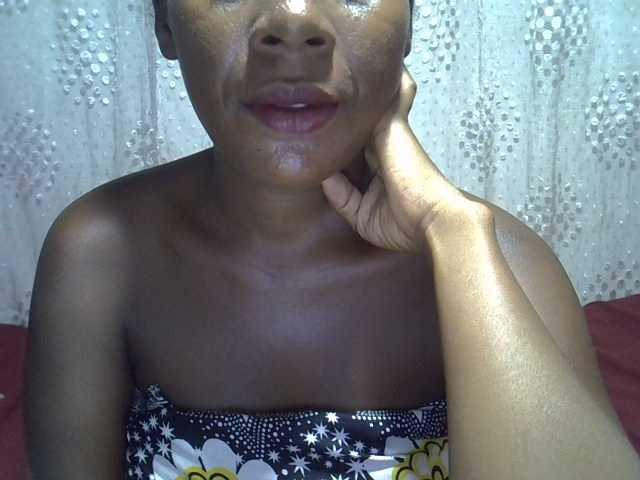 Transliacijos ekrano nuotraukos LatishaForYou