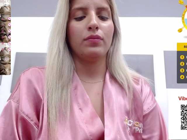 Nuotraukos LauraCoppola Hi everyone! ❤️ I'm Laura, feel free to join my room haha I'll be happy to have you here I love masturbation and play with my delicious fingers and toys lll SpankAss 35 TK lll AnyFlash 70TK lll Control my Lush and Domi 347