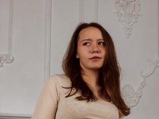 Erotinis vaizdo pokalbis LauraEllins