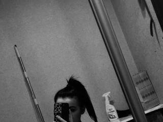 Erotinis vaizdo pokalbis Laurie-Mindy