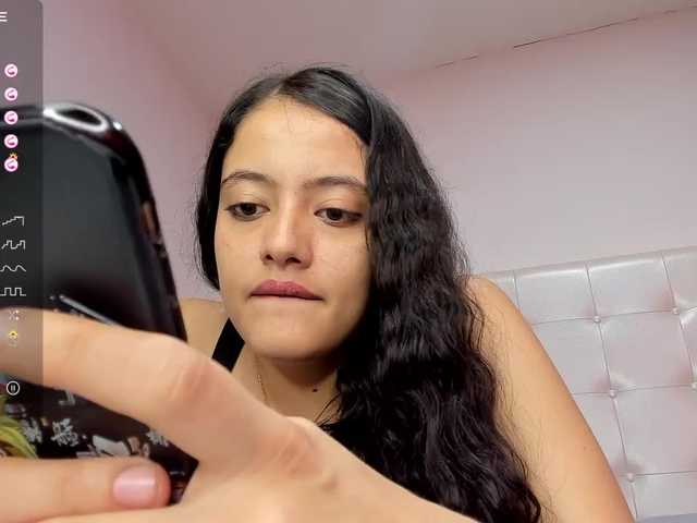 Transliacijos ekrano nuotraukos Laurie-Willia