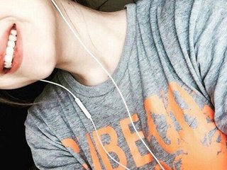 Erotinis vaizdo pokalbis LavinellsX