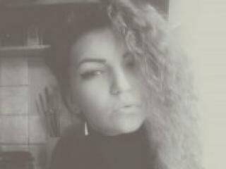 Erotinis vaizdo pokalbis lavrina