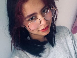 Erotinis vaizdo pokalbis Layla-white