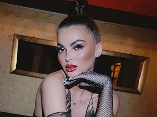 Erotinis vaizdo pokalbis LaylaaDiamond