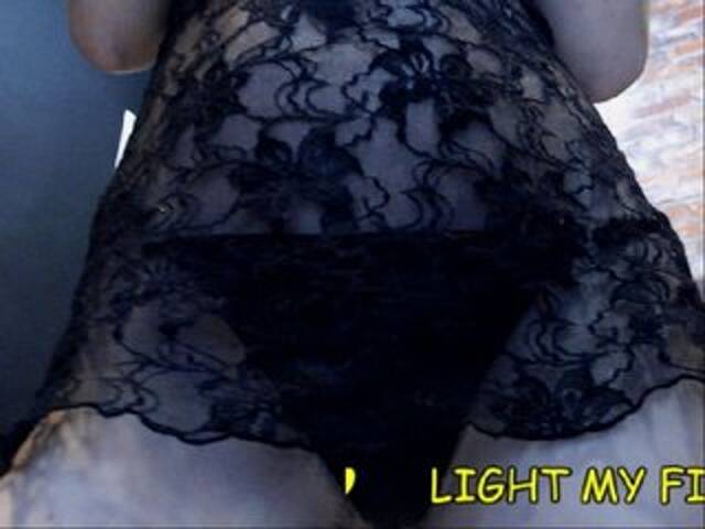 Transliacijos ekrano nuotraukos LaylaMazee