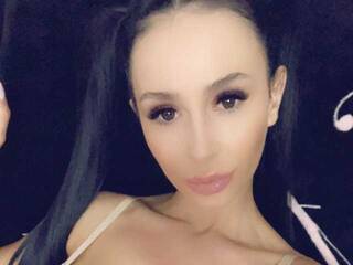 Erotinis vaizdo pokalbis LaylaRad