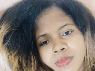 Erotinis vaizdo pokalbis layone56