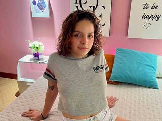 Erotinis vaizdo pokalbis LayylaMoon