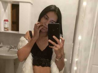 Erotinis vaizdo pokalbis LeaSmiith