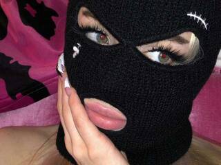 Erotinis vaizdo pokalbis LEEKSA