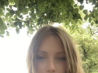 Erotinis vaizdo pokalbis LeenaLee