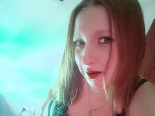 Erotinis vaizdo pokalbis Leilai