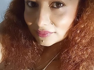 Erotinis vaizdo pokalbis lena-lawson