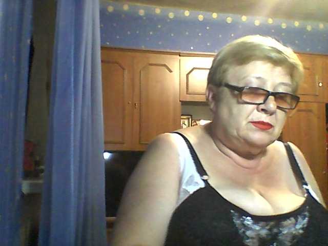 Nuotraukos LenaGaby55 I'll watch your cam for 100. Topless - 100. Naked - 300.