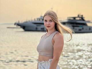 Erotinis vaizdo pokalbis LenaPaul88