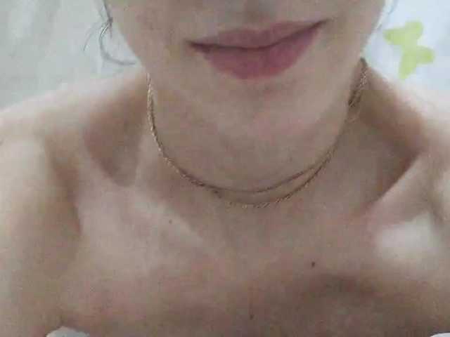 Nuotraukos LesiyaStar If you want see my tits, give me 30 tkn ;)