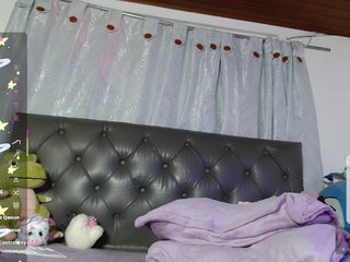 Erotinis vaizdo pokalbis levi-cloud