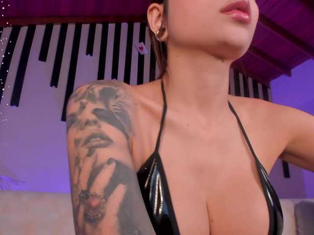 Nuotraukos LexieWayne Let me give you something hot and sexy on this day IG: @LexiewayneX ♥ Goal: Squirt show @remain tkns♥