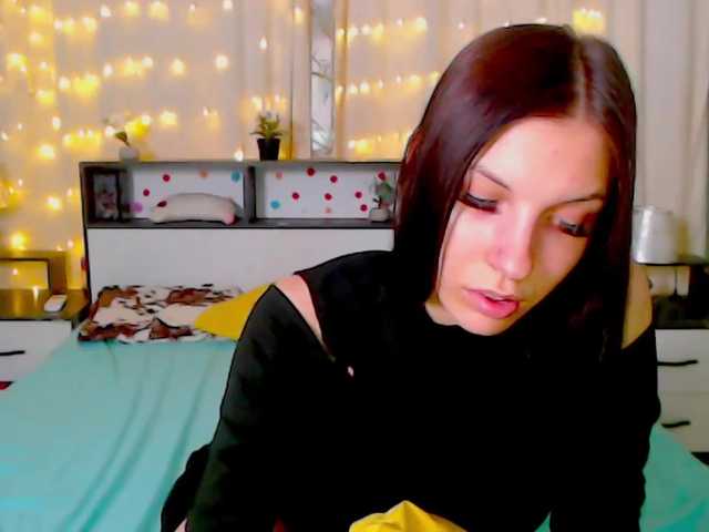 Nuotraukos LexyWave Its getting cold darling, save me with your warmth♥♥♥ Fav tips 8 18 100 666 #cum #brunette #bigass #smalltits #cute #lovense #lush