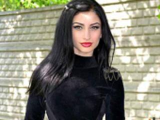 Erotinis vaizdo pokalbis leylanice