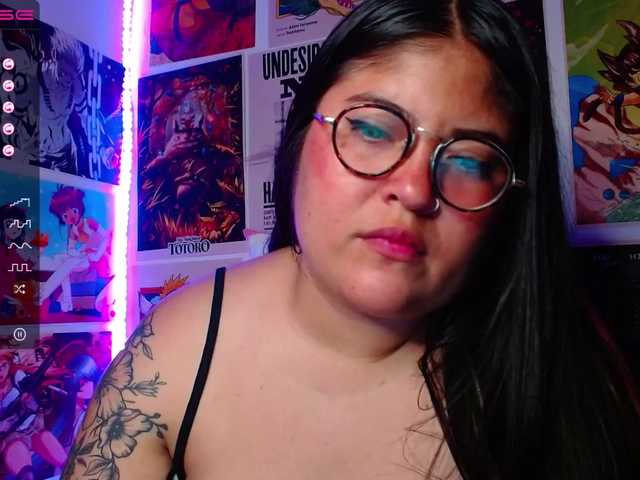 Nuotraukos LeylaStar1 spank ass until red at @goal #daddy #ahegao #slave #chubby #curvy - Goal is : SQUIRTING #hairy #tattoo #chubby #daddy