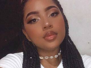 Erotinis vaizdo pokalbis Lia-smith-1