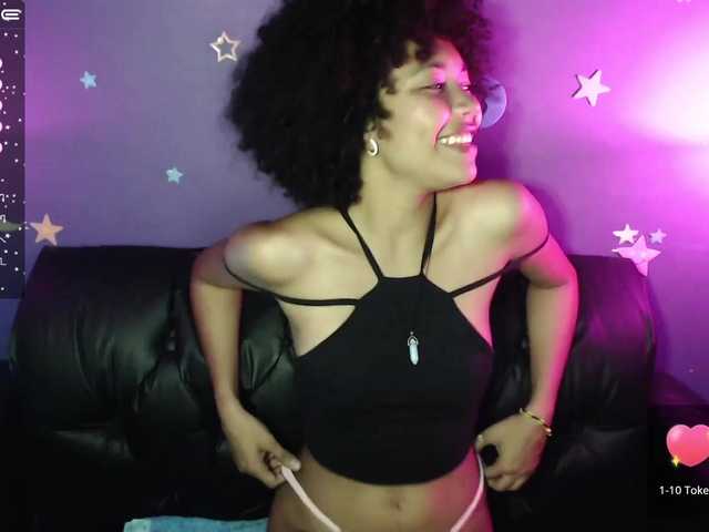 Nuotraukos LiaKerr Do you need to have an ORGASM of another Level?? Stay with LIAKERR in this shw we will enjoy a lot! #ass #lovense #pussy #submissive #ebony #young #cute #new #teen #sex #chatting #twerk