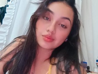 Erotinis vaizdo pokalbis LiaMoon