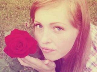 Erotinis vaizdo pokalbis LianaNes