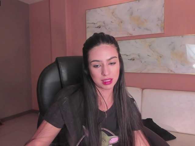 Nuotraukos LiaPearce come and break my pussy with your vibrations ♥ Blowjob + Fingering ♥ @remain