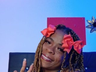 Erotinis vaizdo pokalbis LiillyTaylor