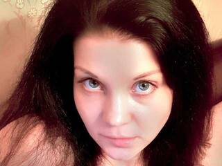 Erotinis vaizdo pokalbis lildream