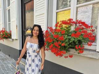 Erotinis vaizdo pokalbis Liliana99